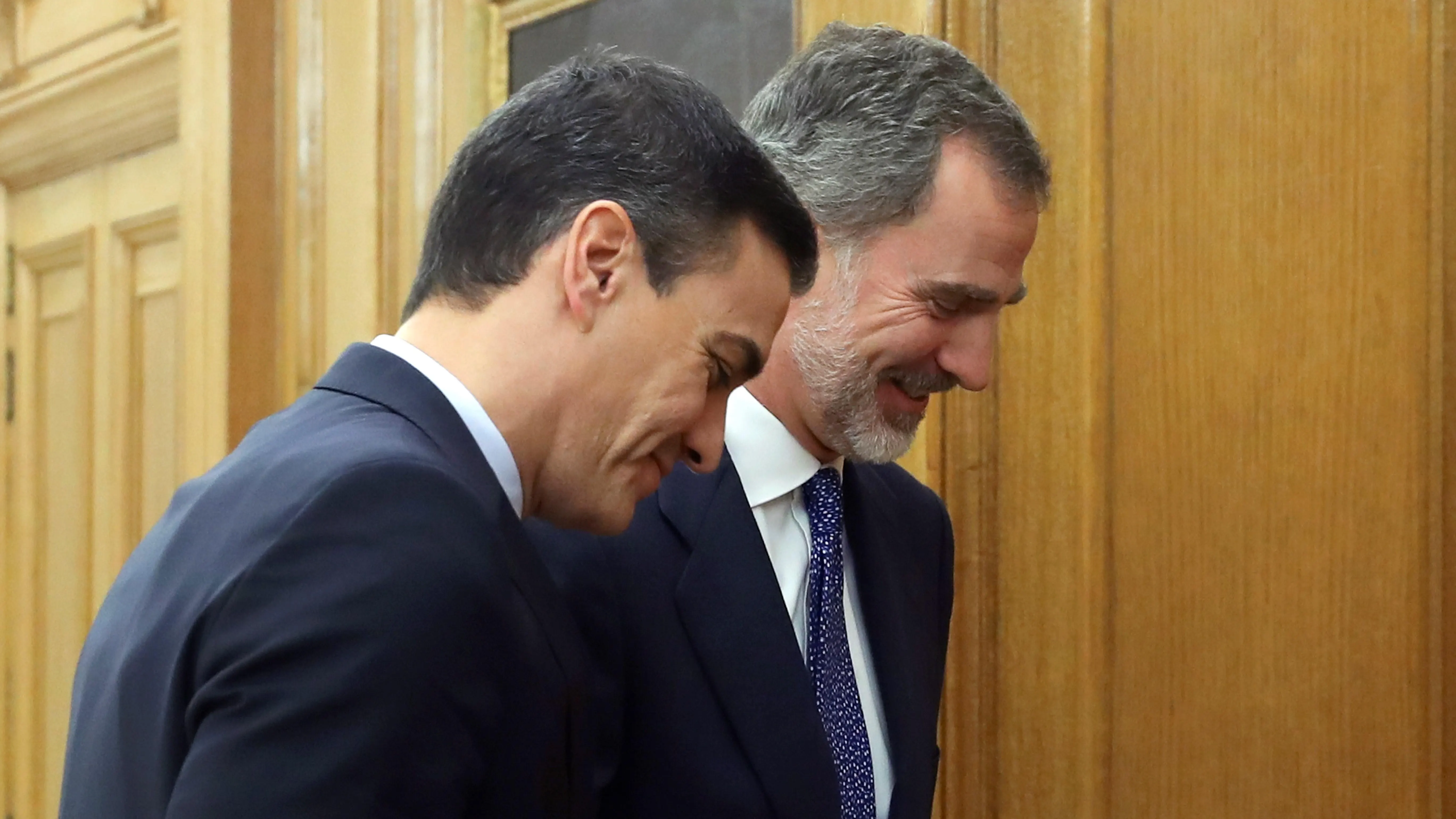 El rey Felipe VI recibe a Pedro Sánchez para su audiencia en la ronda de consultas