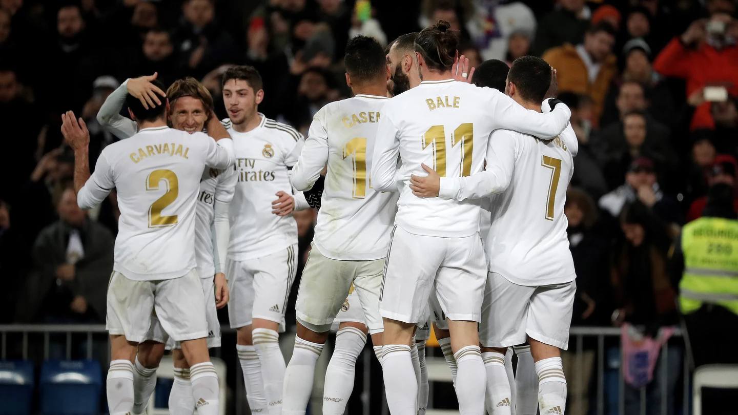 Varios jugadores del Real Madrid celebrando un gol ante la Real Sociedad Varios jugadores del Real Madrid celebrando un gol ante la Real Sociedad