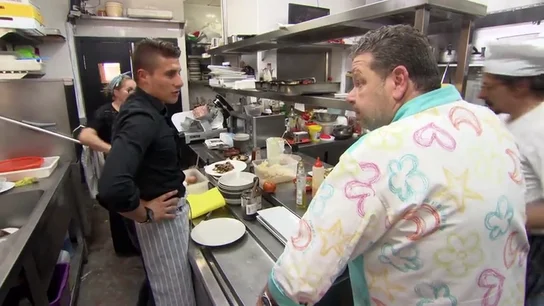 Chicote explota ante el ego de Salvo: "Me está poniendo en un punto que si su padre no le tira la sartén igual se la tiro yo" Chicote explota ante el ego de Salvo: "Me está poniendo en un punto que si su padre no le tira la sartén igual se la tiro yo"