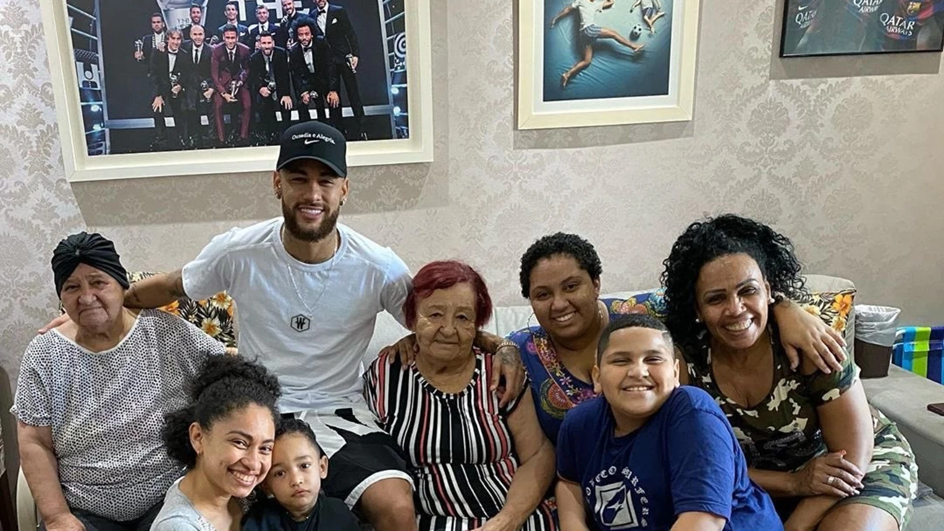 Neymar, junto a su familia en Navidad