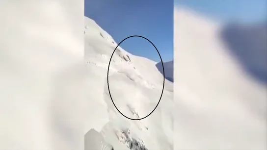 Una avalancha en Suiza sepulta a varios esquiadores Una avalancha en Suiza sepulta a varios esquiadores