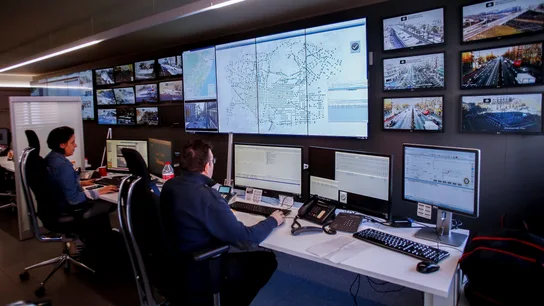 La sala de control del Ayuntamiento de Barcelona, donde se visiona el funcionamiento de las cámaras La sala de control del Ayuntamiento de Barcelona, donde se visiona el funcionamiento de las cámaras