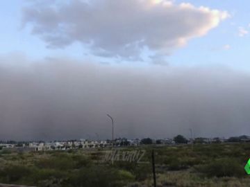 Una gran tormenta de arena y vientos de 100 kilómetros por hora deja dos muertos en Argentina Una gran tormenta de arena y vientos de 100 kilómetros por hora deja dos muertos en Argentina