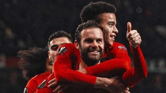 Mata celebra un gol con el Manchester United Mata celebra un gol con el Manchester United