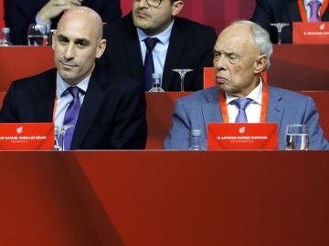 Rubiales junto al vicepresidente de la Real Federación Española de Fútbol (RFEF), Antonio Suárez Santana Rubiales junto al vicepresidente de la Real Federación Española de Fútbol (RFEF), Antonio Suárez Santana