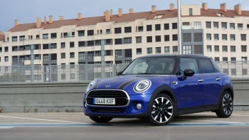 MINI Cooper 5P
