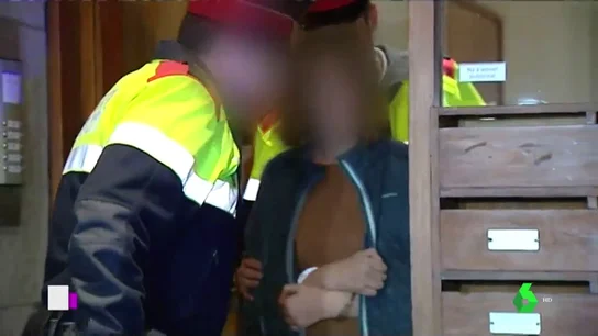Una mujer ahoga a su hija de diez años en la bañera de su casa en Girona Una mujer ahoga a su hija de diez años en la bañera de su casa en Girona