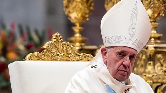Interceptan una carta con 3 balas dirigida al Papa Francisc El Papa Francisco