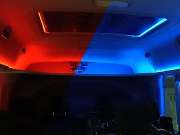Ford Transit Smart Energy Concept con la iluminación de ambiente Ford Transit Smart Energy Concept con la iluminación de ambiente
