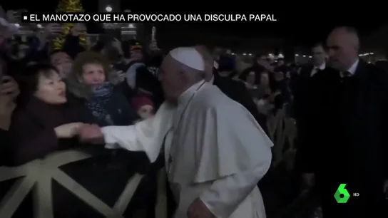Manotazo que ha provocado una disculpa papal Manotazo que ha provocado una disculpa papal