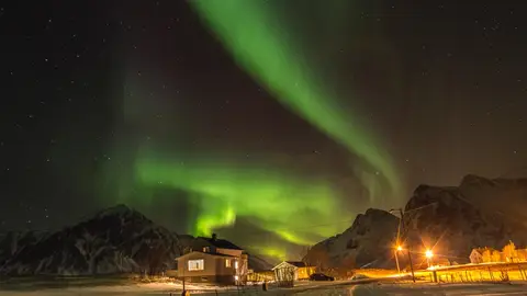 Febrero (Noruega, islas Loefen) Febrero (Noruega, islas Loefen)