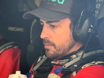laSexta Deportes (05-01-20) Fernando Alonso debuta a 15 minutos del líder en el Dakar con un Carlos Sainz tercero en la etapa laSexta Deportes (05-01-20) Fernando Alonso debuta a 15 minutos del líder en el Dakar con un Carlos Sainz tercero en la etapa