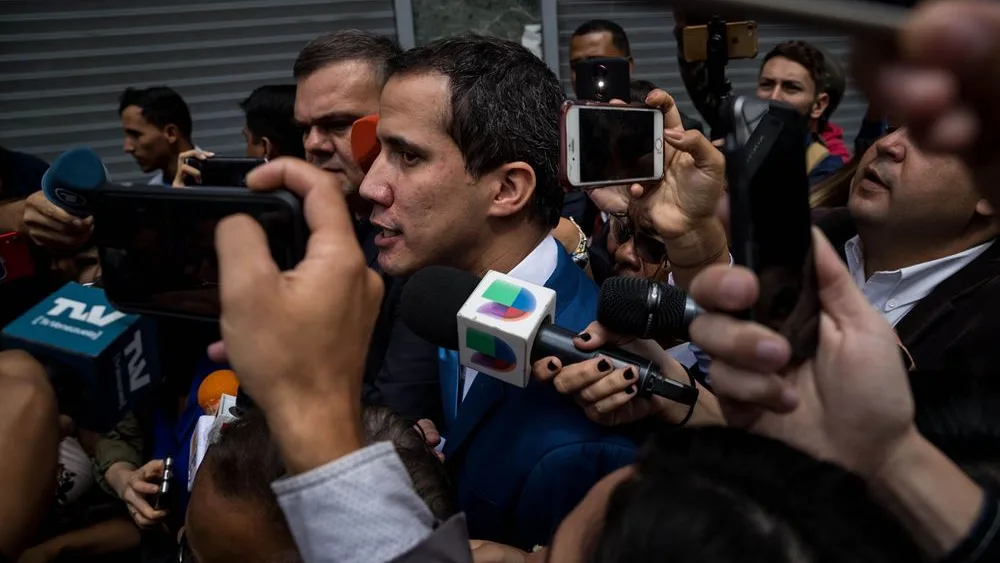 El hasta ahora presidente de la Asamblea Nacional, Juan Guaidó