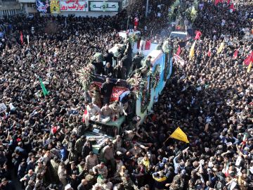 Estampida durante el funeral de Soleimaní en Irán Estampida durante el funeral de Soleimaní en Irán
