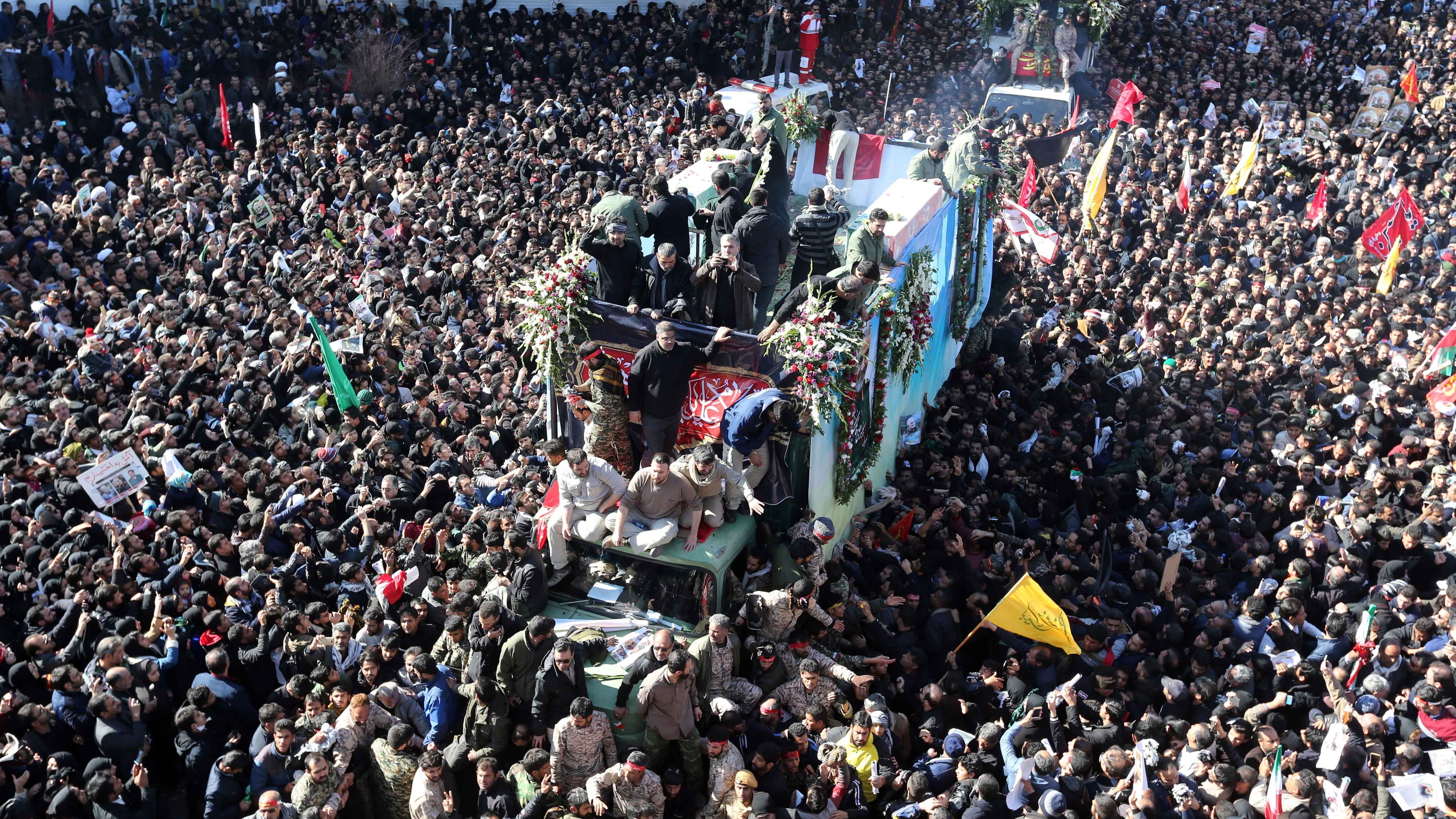 Estampida durante el funeral de Soleimaní en Irán