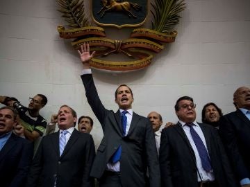 El líder opositor Juan Guaidó encabeza una sesión del Parlamento de Venezuela, en Caracas El líder opositor Juan Guaidó encabeza una sesión del Parlamento de Venezuela, en Caracas