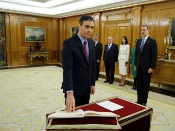 El presidente del gobierno promete ante el rey Felipe VI su cargo de presidente de Gobierno El presidente del gobierno promete ante el rey Felipe VI su cargo de presidente de Gobierno
