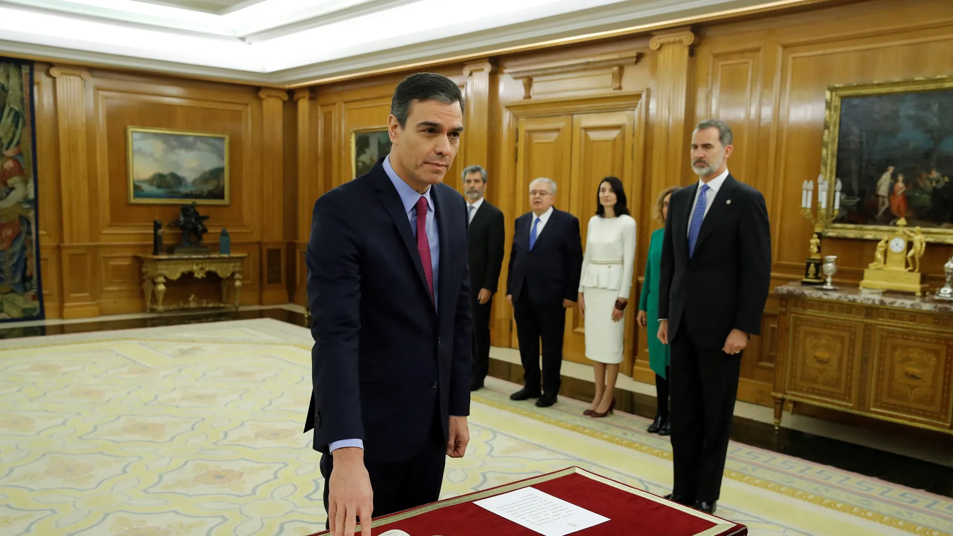 El presidente del gobierno promete ante el rey Felipe VI su cargo de presidente de Gobierno