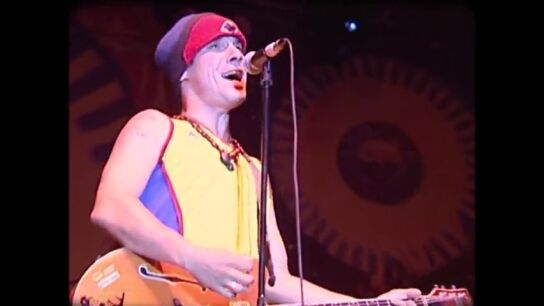 De Manu Chao y su himno de los inmigrantes a los &eacute;xitos del momento: Civera, Sonia y Selena o Coyote Dax