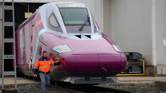 Una locomotora de AVLO Una locomotora de AVLO