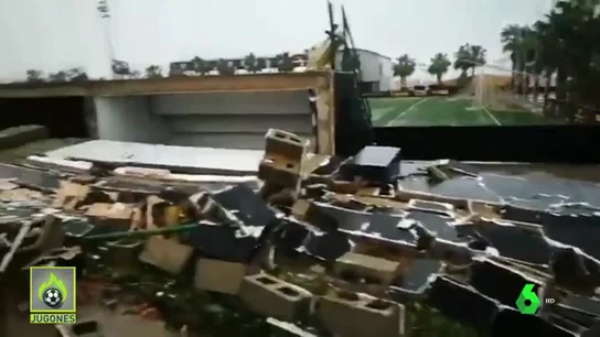 La borrasca Gloria arrasa un campo de fútbol en Vilamarxant, Valencia La borrasca Gloria arrasa un campo de fútbol en Vilamarxant, Valencia