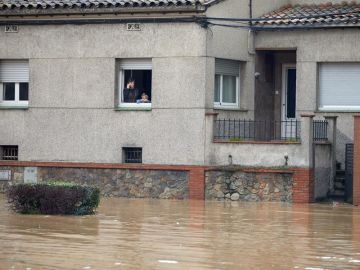 Se desbordan los ríos Ter y Fluvià en Girona y el Tordera en Barcelona Se desbordan los ríos Ter y Fluvià en Girona y el Tordera en Barcelona