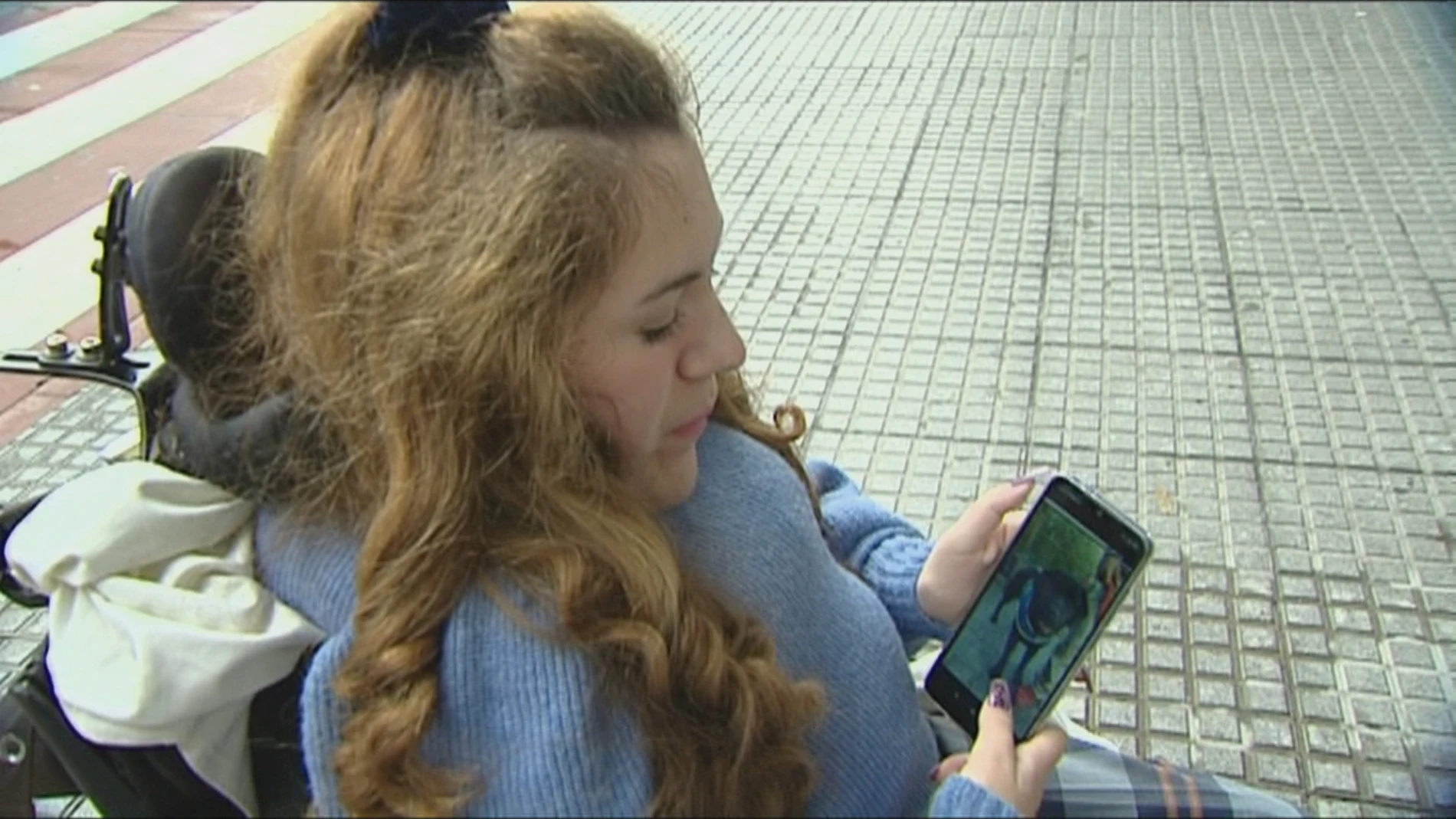 Clara, la niña que esperaba a la perra adiestrada robada en Aranjuez