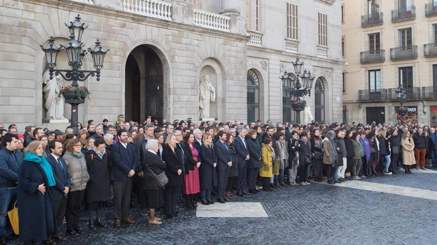 Los trabajadores del Ayuntamiento de Barcelona guardan un minuto de silencio por la muerte ayer del periodista del Ayuntamiento David Caminada, Los trabajadores del Ayuntamiento de Barcelona guardan un minuto de silencio por la muerte ayer del periodista del Ayuntamiento David Caminada,