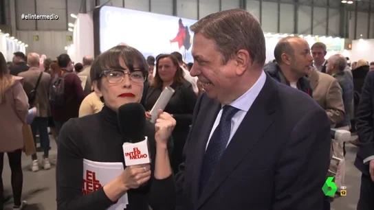 ¿Qué pasaría si se reunieran los miembros del Gobierno en una casa rural?: los políticos se confiesan a Thais Villas ¿Qué pasaría si se reunieran los miembros del Gobierno en una casa rural?: los políticos se confiesan a Thais Villas