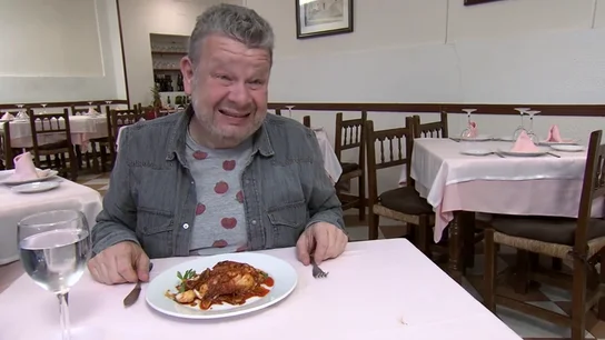 Chicote se queda "silbando" tras 'comer' en el 'Rusiñol': "Estoy como Rigodón en 'La vuelta al mundo en 80 días'" Chicote se queda "silbando" tras 'comer' en el 'Rusiñol': "Estoy como Rigodón en 'La vuelta al mundo en 80 días'"