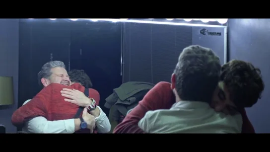 José Manuel sorprende a Chicote con un regalo, antes de que él le entregue el suyo José Manuel sorprende a Chicote con un regalo, antes de que él le entregue el suyo