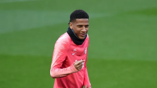 Tobido desvela que en los entrenamientos tenían que tener cuidado con Messi Tobido desvela que en los entrenamientos tenían que tener cuidado con Messi