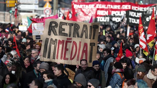 Protestas en París por la reforma de las pensiones Protestas en París por la reforma de las pensiones