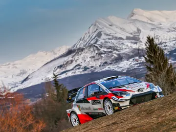 Sébastien Ogier es líder tras la etapa del viernes Sébastien Ogier es líder tras la etapa del viernes
