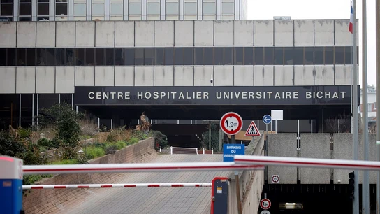 Fachada del hospital francés en el que están ingresados los infectados por el coronavirus de Wuham Fachada del hospital francés en el que están ingresados los infectados por el coronavirus de Wuham