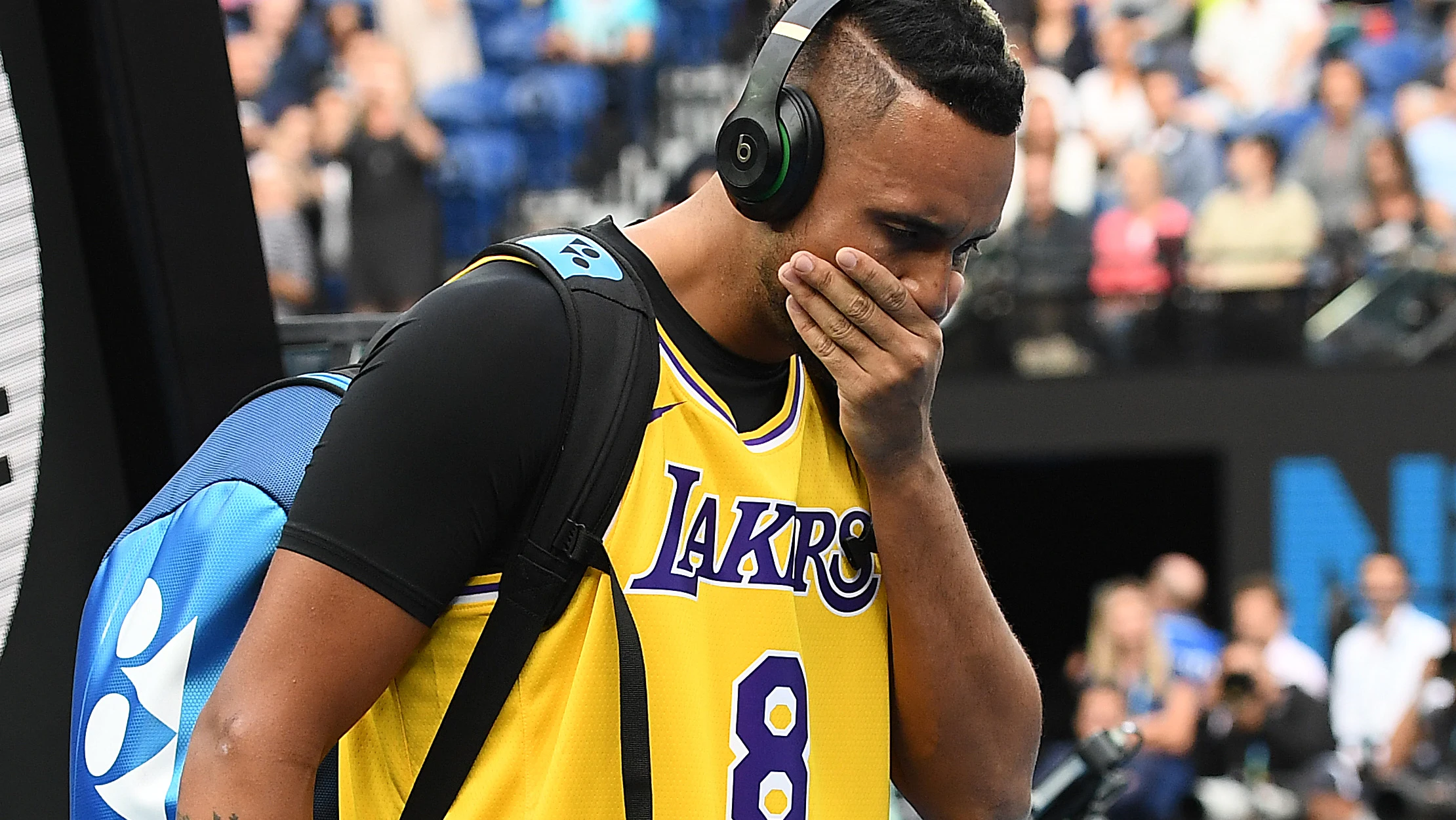 Nick Kyrgios, con una camiseta de Kobe Bryant