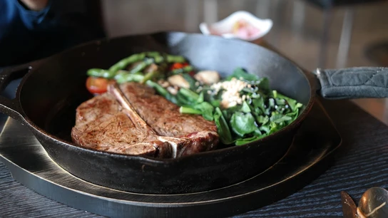 Filete cocinado en la sartén Filete cocinado en la sartén