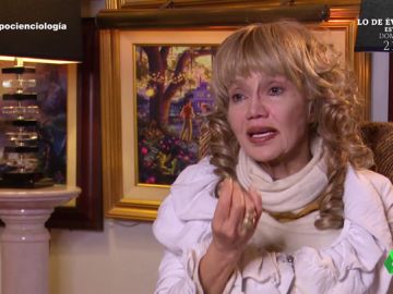 El testimonio de Karen, exciencióloga: "Fui torturada en esta organización, si sales hay venganza" El testimonio de Karen, exciencióloga: "Fui torturada en esta organización, si sales hay venganza"