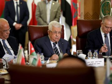 Mahmud Abbas en la sesión extraordinaria de la Liga Árabe para estudiar el plan de paz de Trump Mahmud Abbas en la sesión extraordinaria de la Liga Árabe para estudiar el plan de paz de Trump