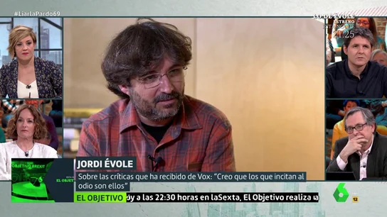 Évole responde a las críticas de Abascal por sus afirmaciones en El Hormiguero: "Utiliza lenguaje de otra época, que es en la que vive" Évole responde a las críticas de Abascal por sus afirmaciones en El Hormiguero: "Utiliza lenguaje de otra época, que es en la que vive"