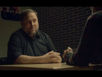 Primera entrevista con cámaras a Oriol Junqueras desde la cárcel: "No tengo más privilegios que otros presos" Primera entrevista con cámaras a Oriol Junqueras desde la cárcel: "No tengo más privilegios que otros presos"