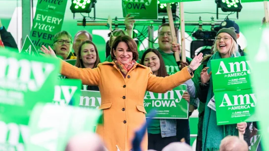 Amy Klobuchar, senadora senior de los Estados Unidos por Minnesota Amy Klobuchar, senadora senior de los Estados Unidos por Minnesota