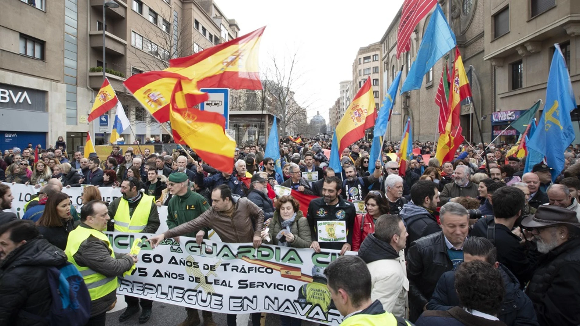 Concentración de la Guardia Civil frente a la delegación del Gobierno en Navarra