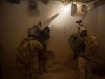 Militares afganos en una misión Militares afganos en una misión