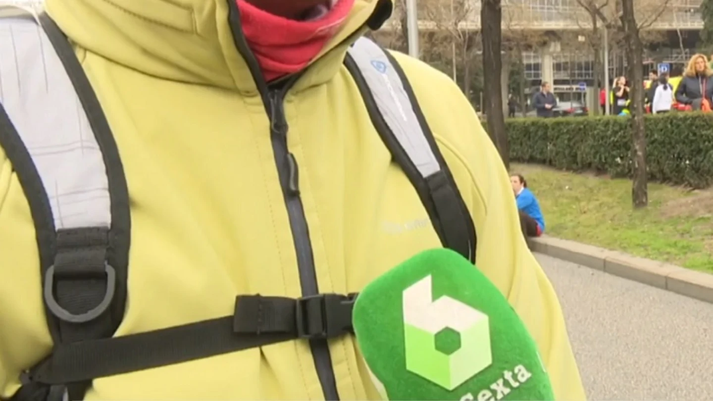Imagen de un hombre que tuvo que hacerse cargo de sus sobrinos después de que asesinaran a su hermana Imagen de un hombre que tuvo que hacerse cargo de sus sobrinos después de que asesinaran a su hermana