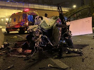 Imagen del vehículo de la mujer que ha fallecido en un accidente de tráfico en Madrid Imagen del vehículo de la mujer que ha fallecido en un accidente de tráfico en Madrid