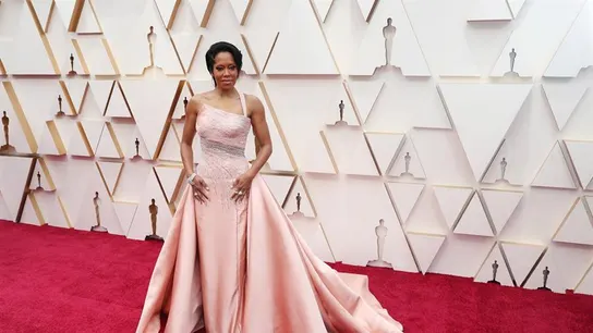 Regina King en la alfombra roja Regina King en la alfombra roja
