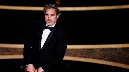 Joaquin Phoenix, Mejor Actor por su papel en 'Joker' Joaquin Phoenix, Mejor Actor por su papel en 'Joker'