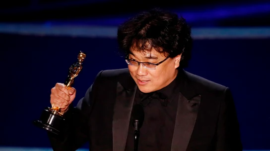 El director Bong Joon-ho se hace con los cuatro Oscar más importantes El director Bong Joon-ho se hace con los cuatro Oscar más importantes
