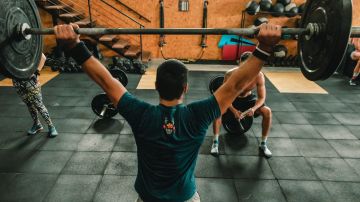 Tomar suplementos proteicos puede ser beneficioso para algunos deportistas